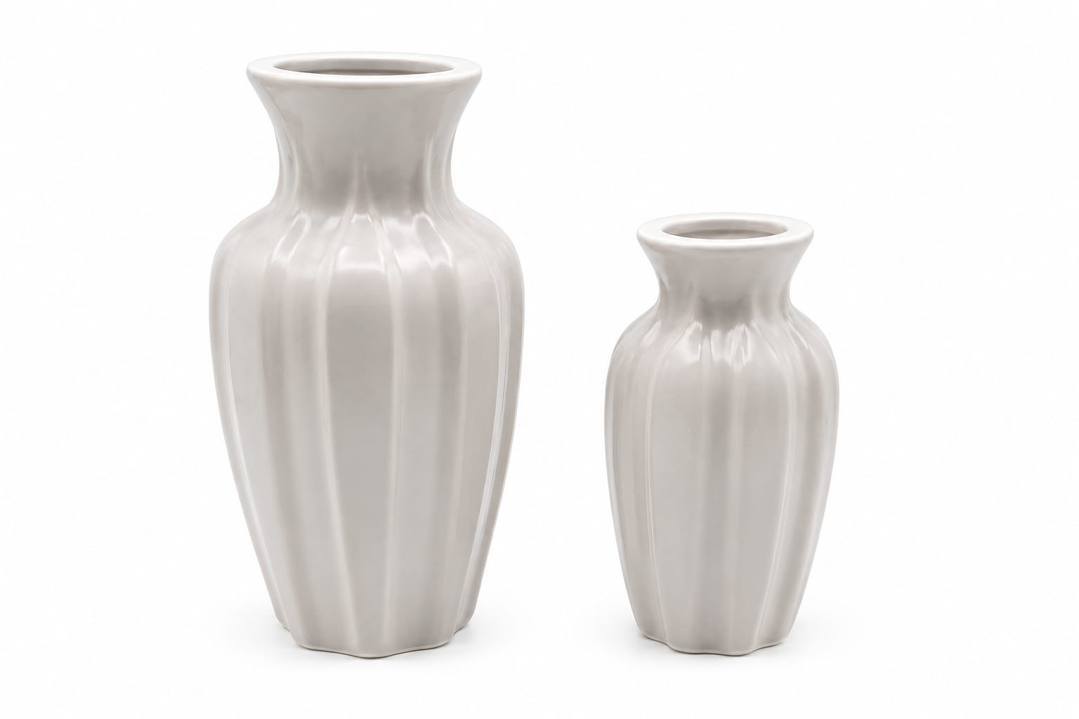 Classic Ribbed Vase